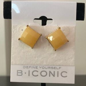 Yellow square earrings. B iconic